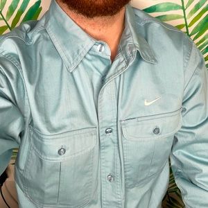 Nike SB Men’s Button Down Size Large